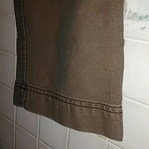 Aeropostale brown Capri pants size 11/12 - Picture 8 of 8